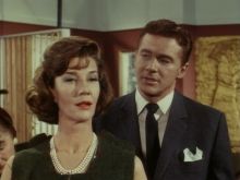 Bernard Lee