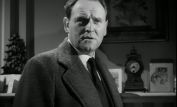 Bernard Lee