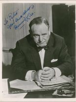 Bernard Lee