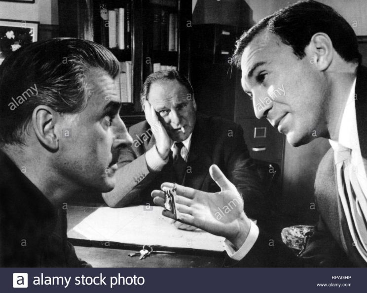 Bernard Lee