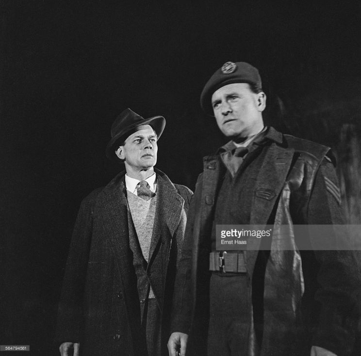 Bernard Lee