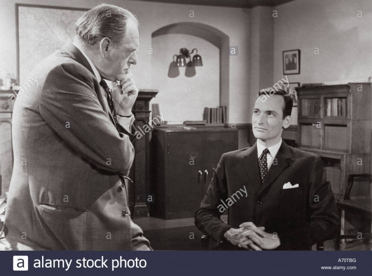 Bernard Lee