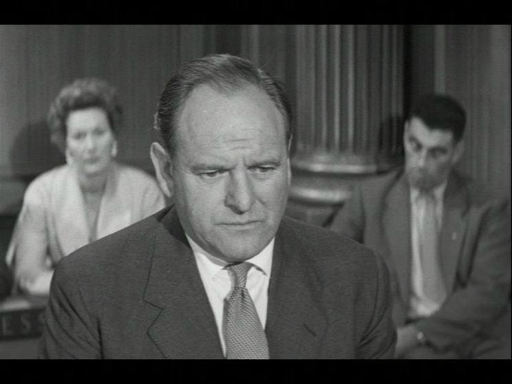 Bernard Lee