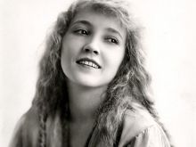 Bessie Love