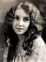 Bessie Love