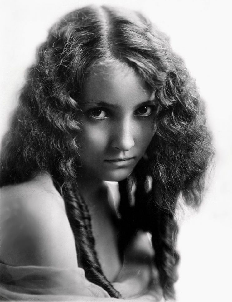 Bessie Love