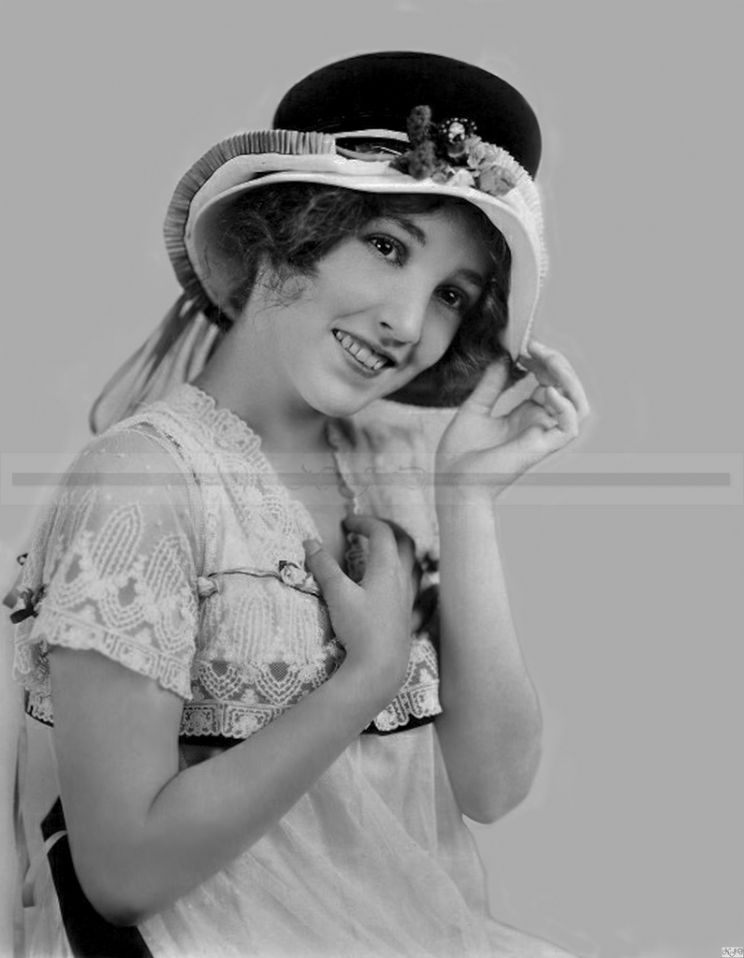 Bessie Love