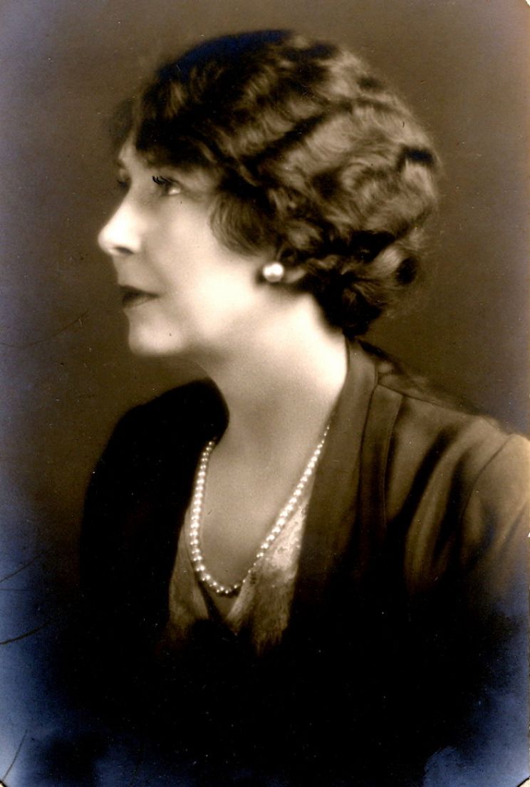 Bessie Love