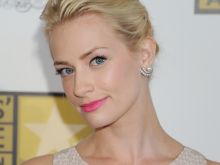 Beth Behrs