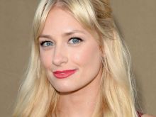 Beth Behrs