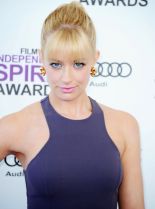 Beth Behrs