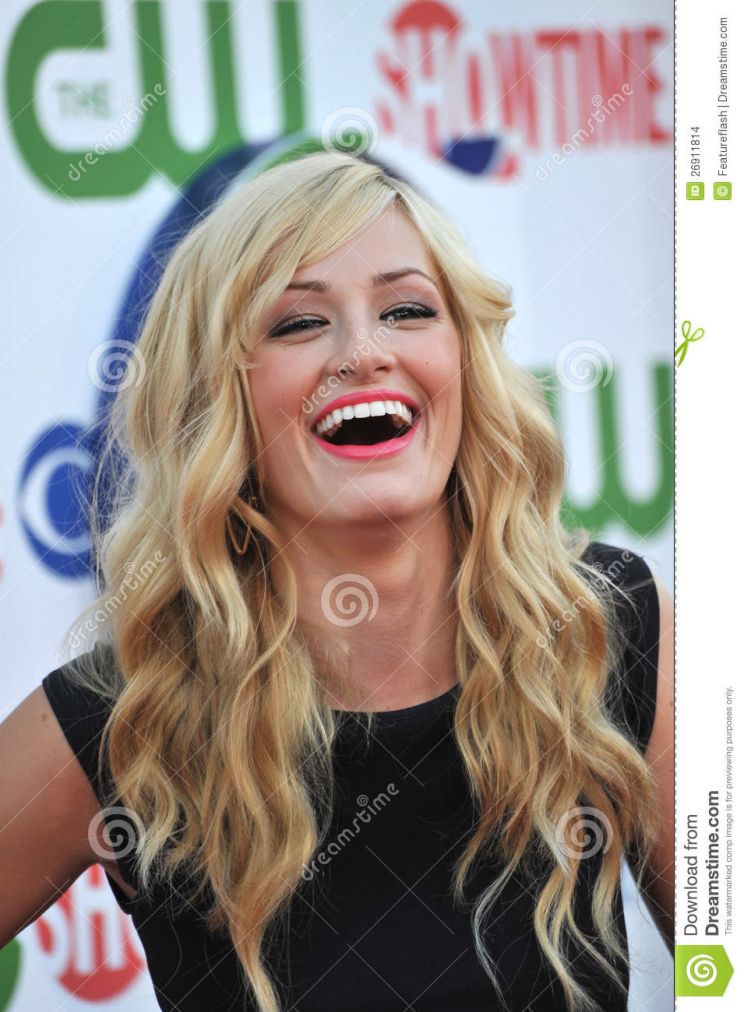 Beth Behrs