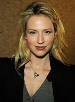 Beth Riesgraf