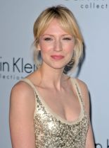 Beth Riesgraf