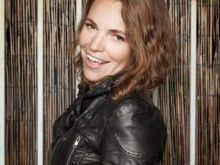 Beth Stelling