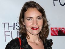 Beth Stelling