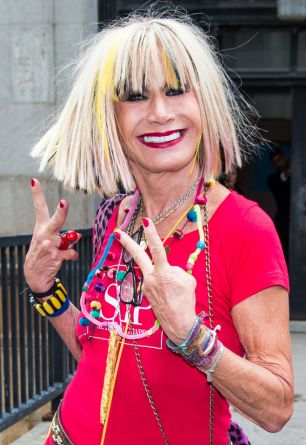 Betsey Johnson's Biography - Wall Of Celebrities