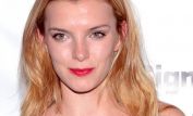 Betty Gilpin