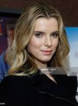 Betty Gilpin