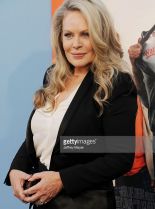 Beverly D'Angelo #164672 picture (Portrait Medium)