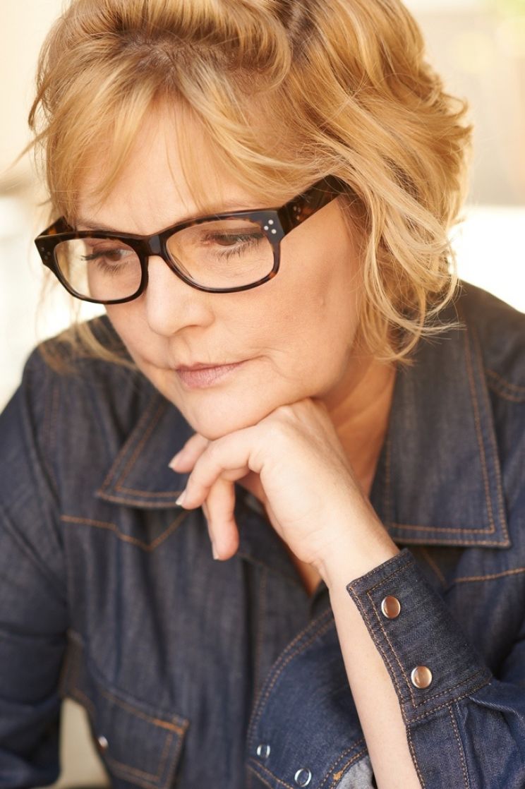 Beverly Leech
