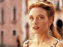Beverly Longhurst