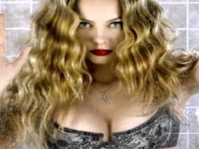 Bijou Phillips