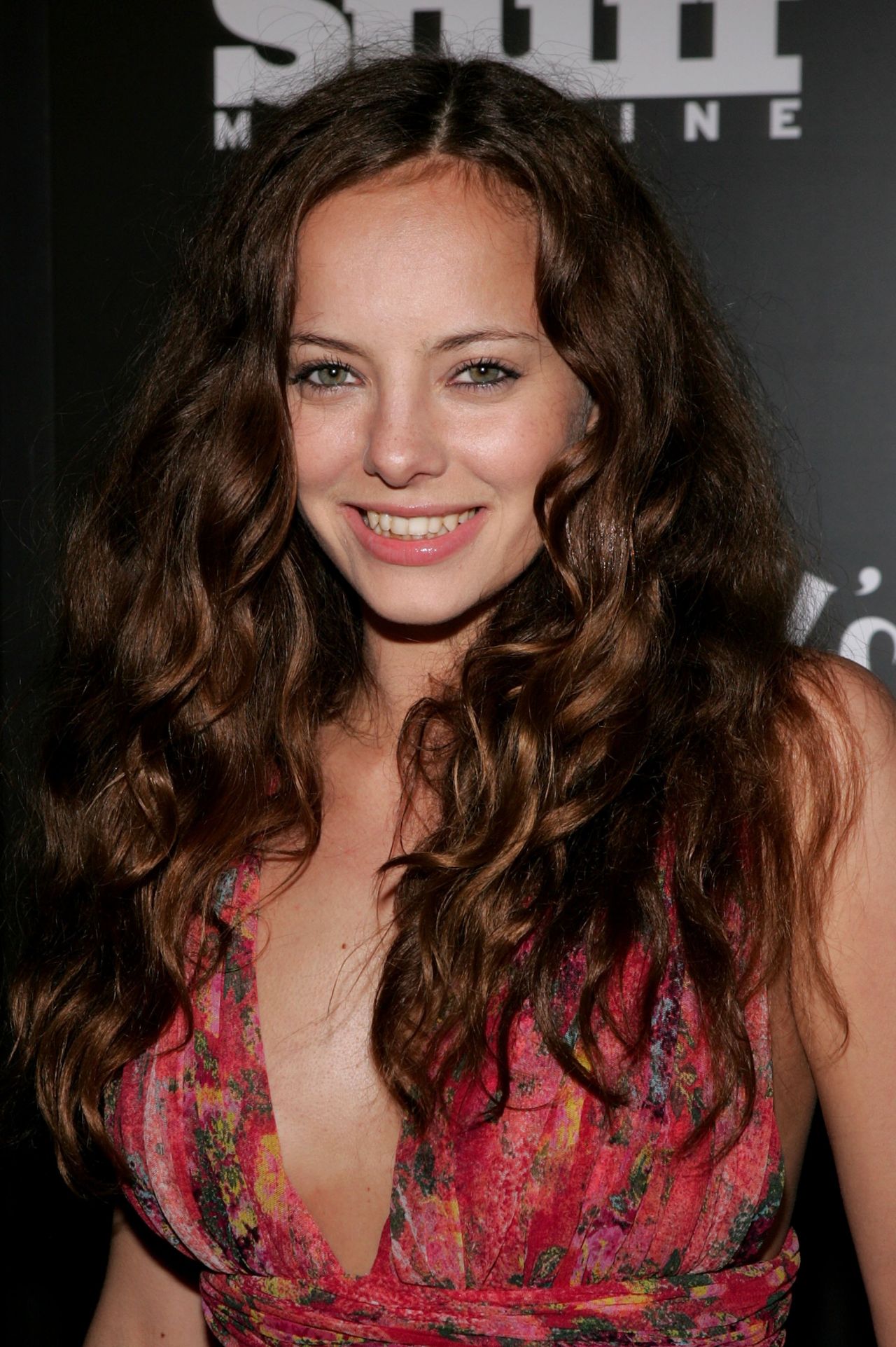 Pictures of Bijou Phillips