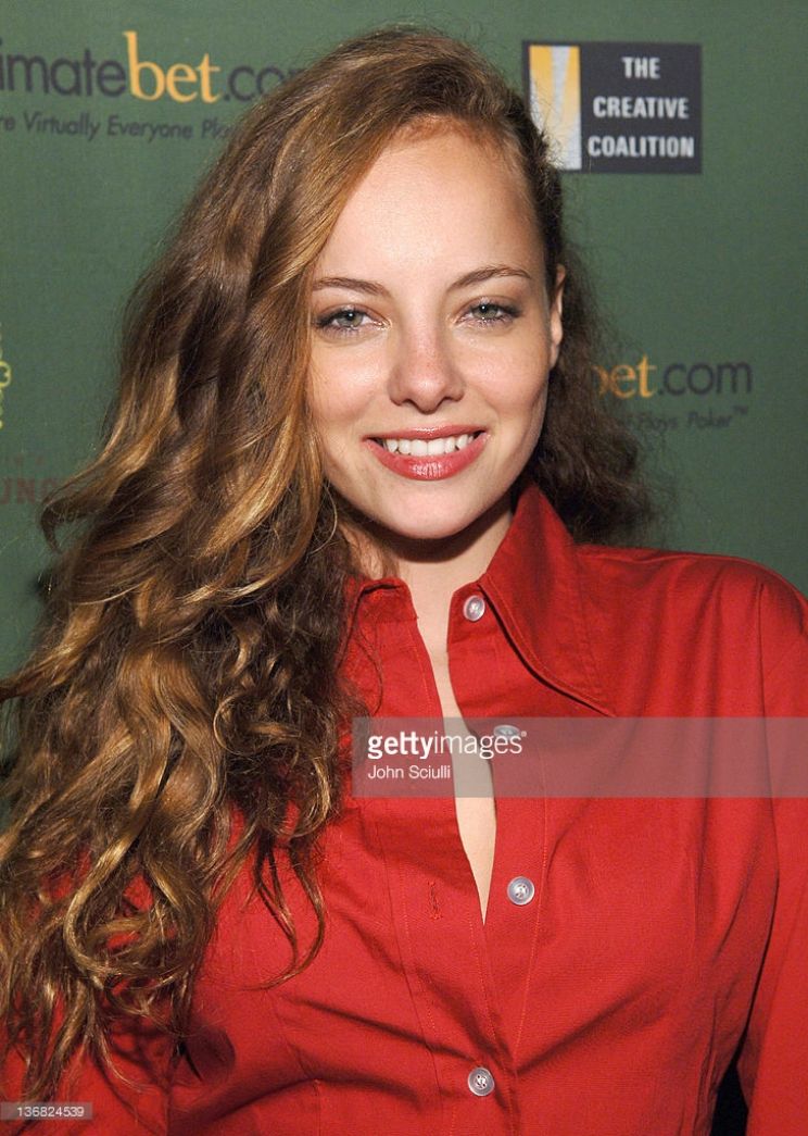Bijou Phillips