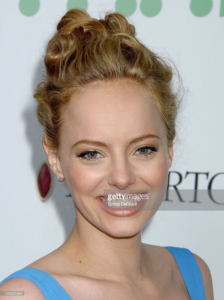 Bijou Phillips