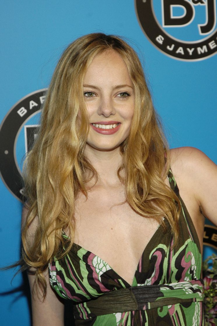 Bijou Phillips