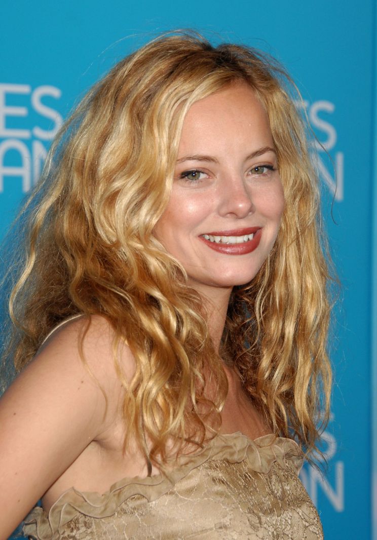 Bijou Phillips