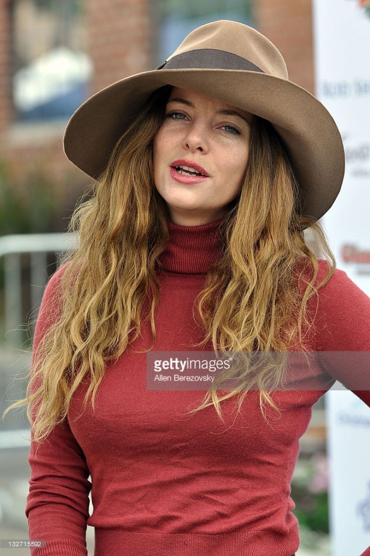 Bijou Phillips