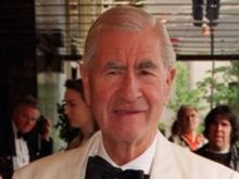 Bill Pertwee photo