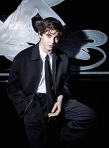 Billy Howle photo