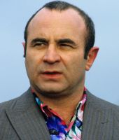 Bob Hoskins