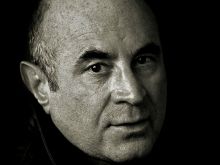 Bob Hoskins