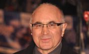 Bob Hoskins