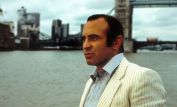 Bob Hoskins