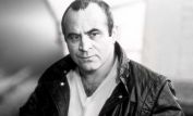 Bob Hoskins