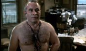 Bob Hoskins