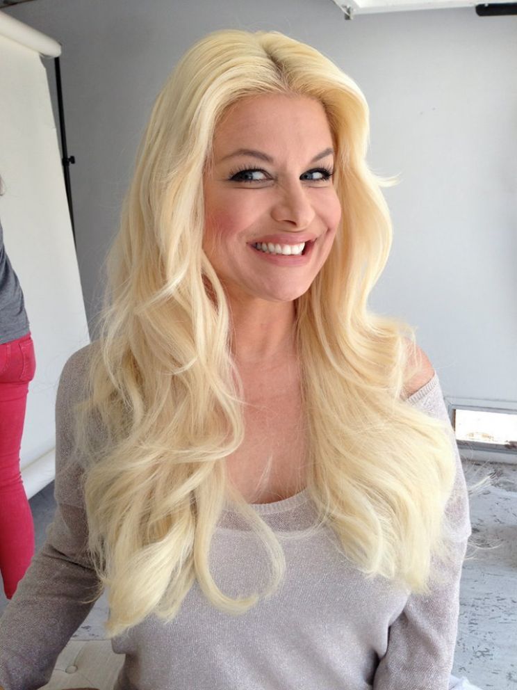 Bobbie Brown