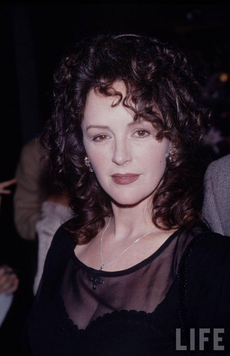 Bonnie Bedelia