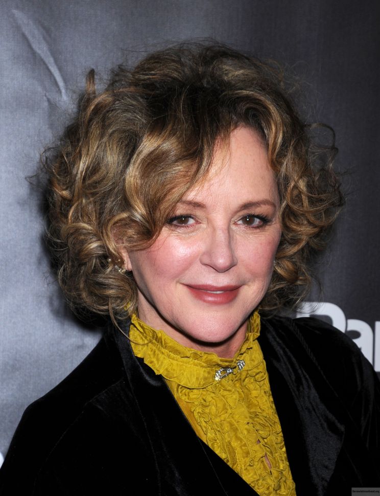 Bonnie Bedelia