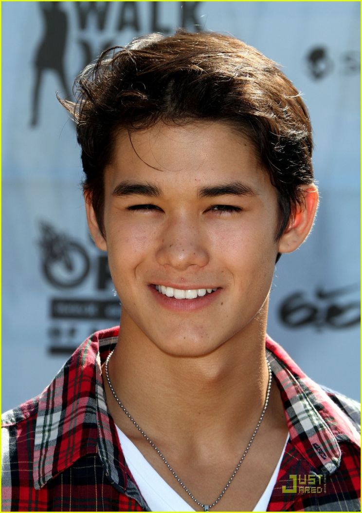 Booboo Stewart