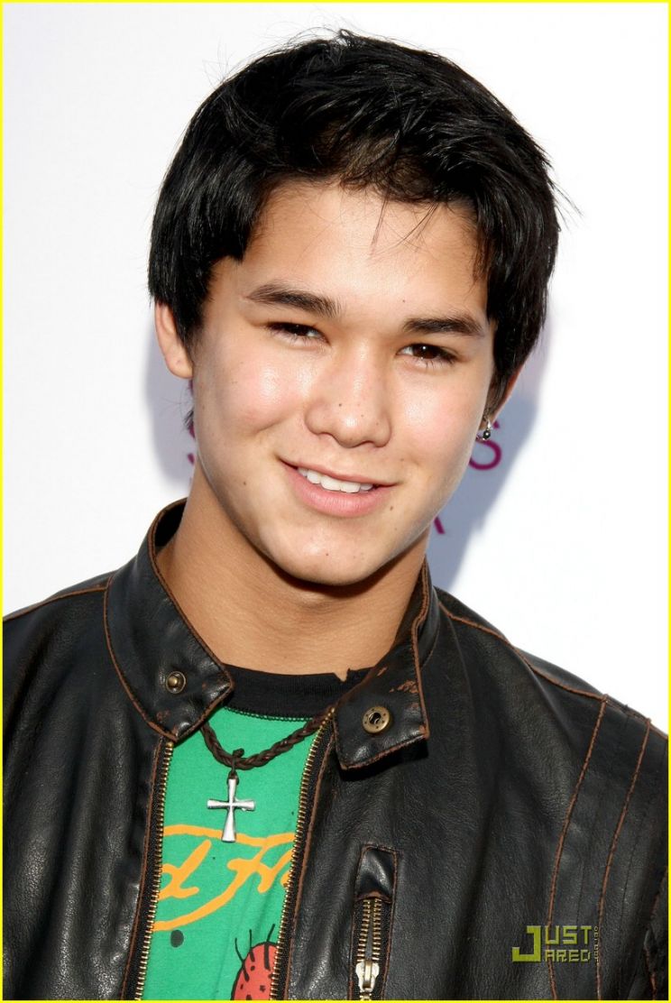 Booboo Stewart