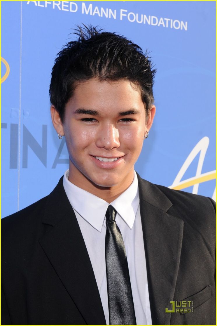 Booboo Stewart