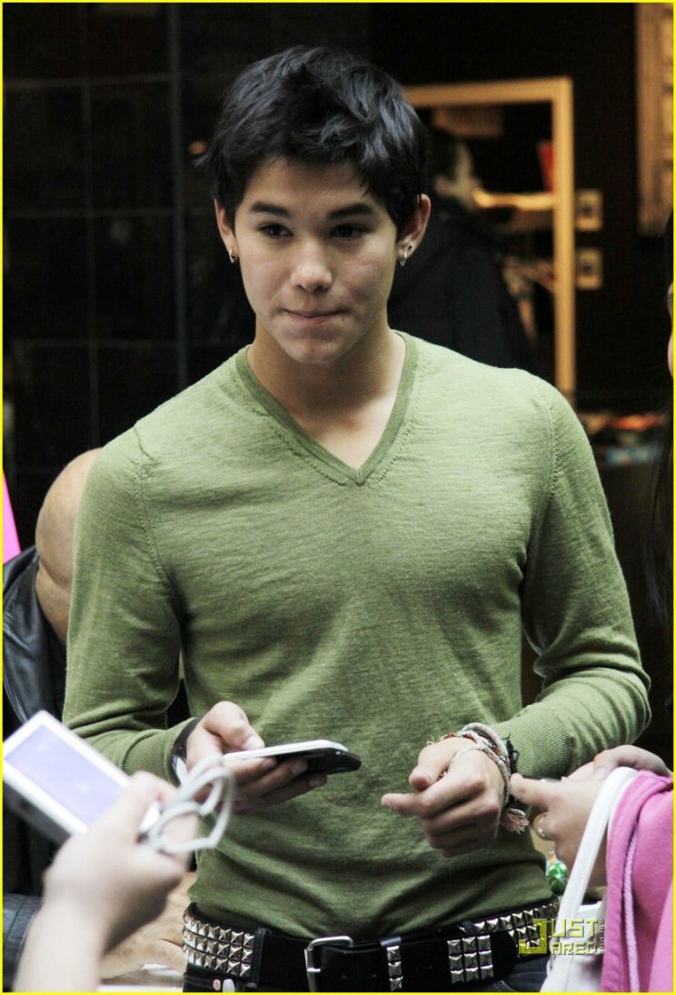 Booboo Stewart