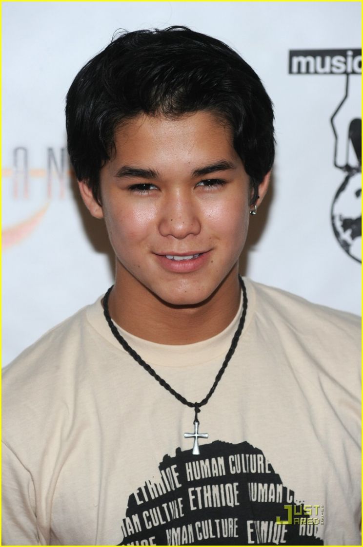 Booboo Stewart