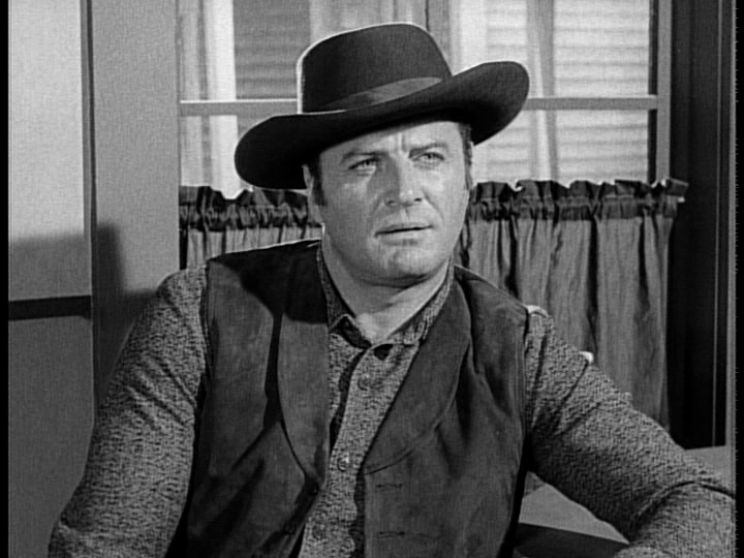 Brad Dexter